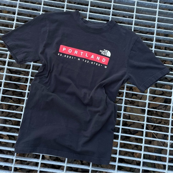 The North Face Black and Red Portland Tee - Picture 1 of 3